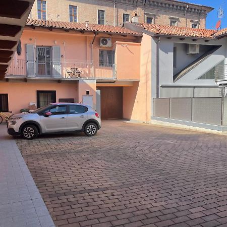 Apartamento Cá d la trifola free parking included Alba  Exterior foto